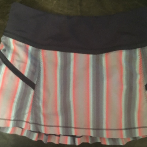 Lululemon - Picture 1 of 2